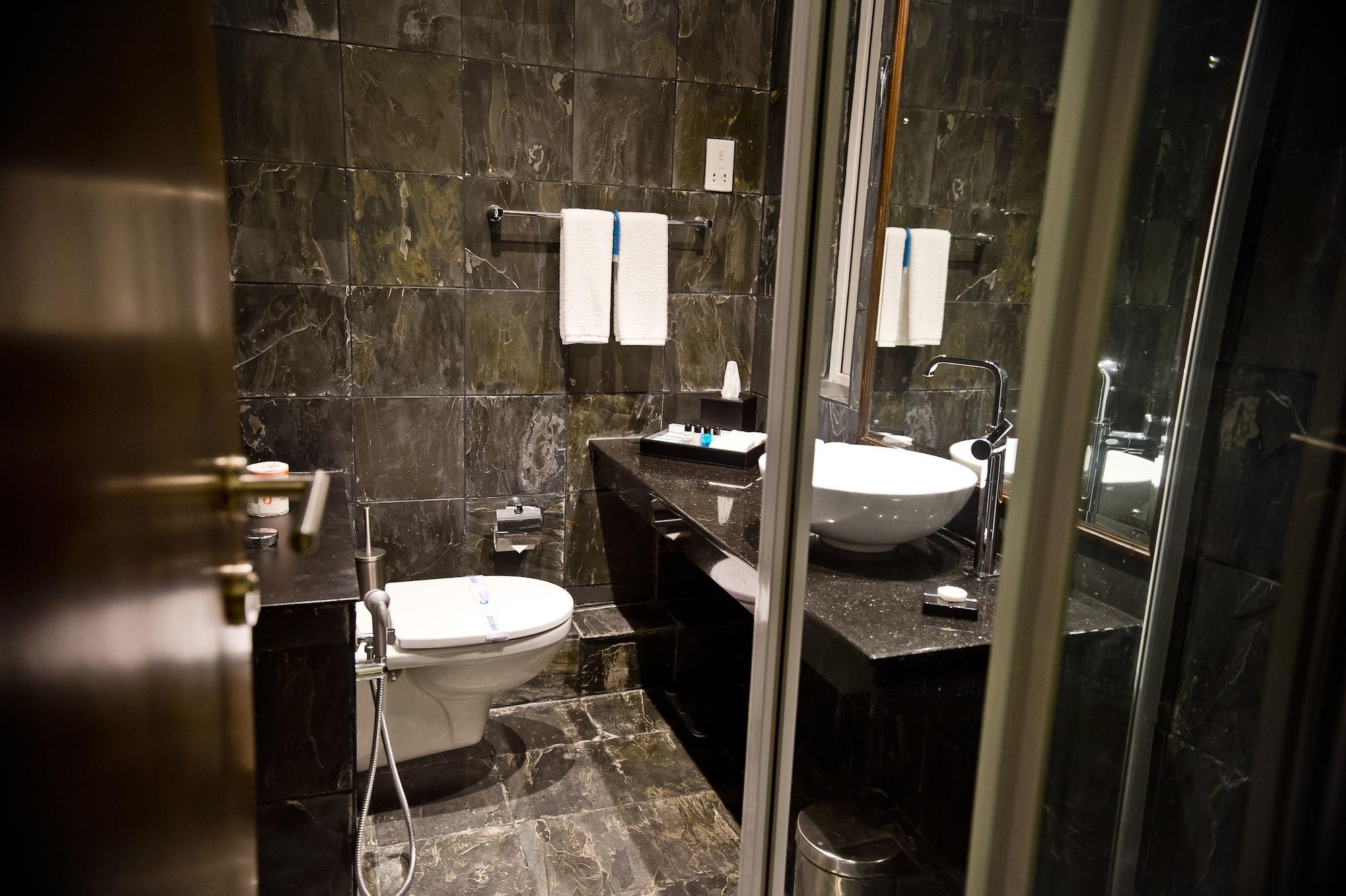Ocean Edge Suites & Hotel Kolombo Dış mekan fotoğraf