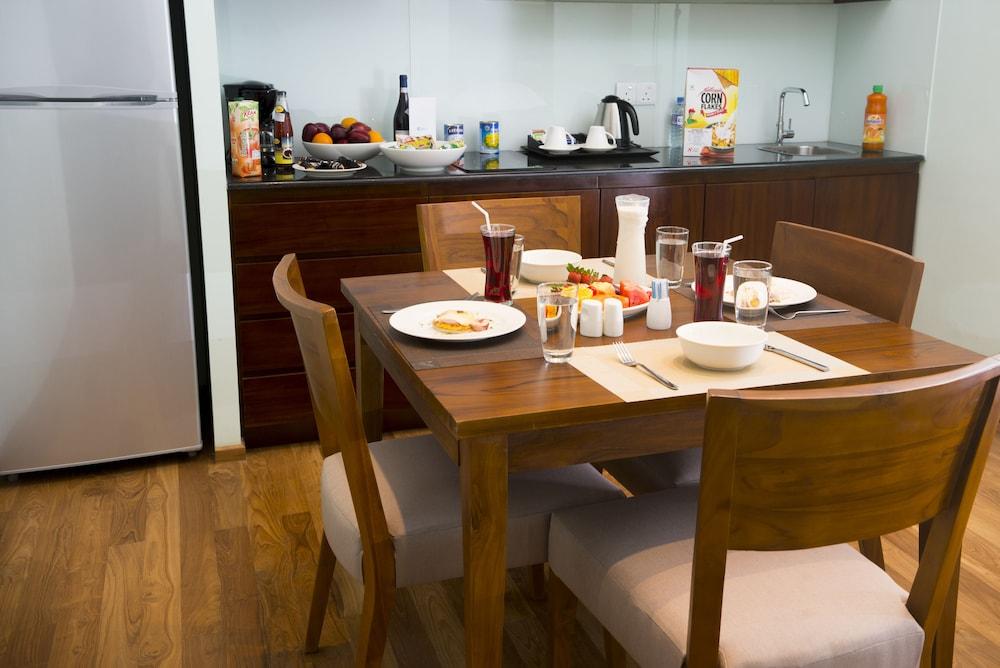 Ocean Edge Suites & Hotel Kolombo Dış mekan fotoğraf