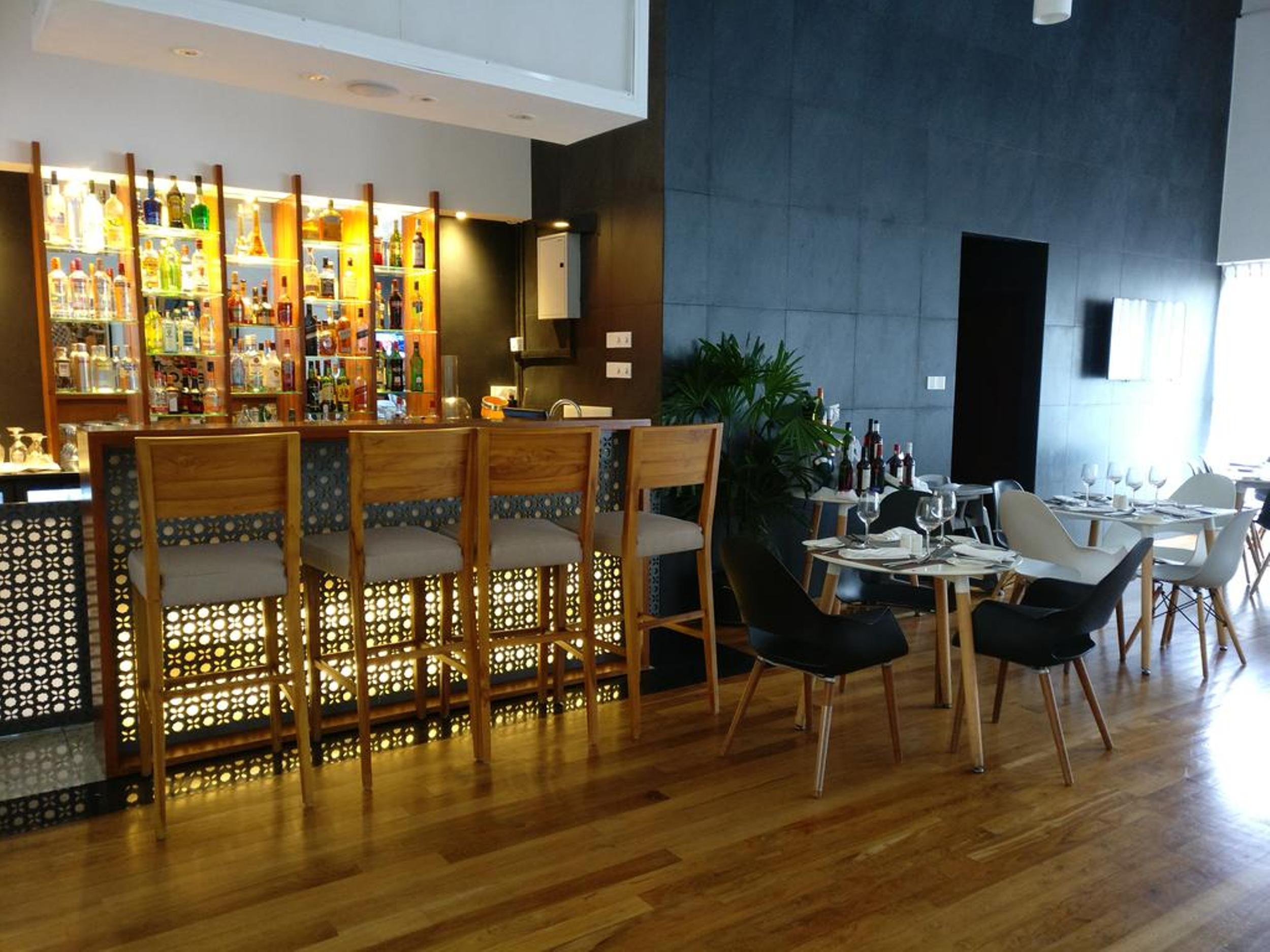 Ocean Edge Suites & Hotel Kolombo Dış mekan fotoğraf