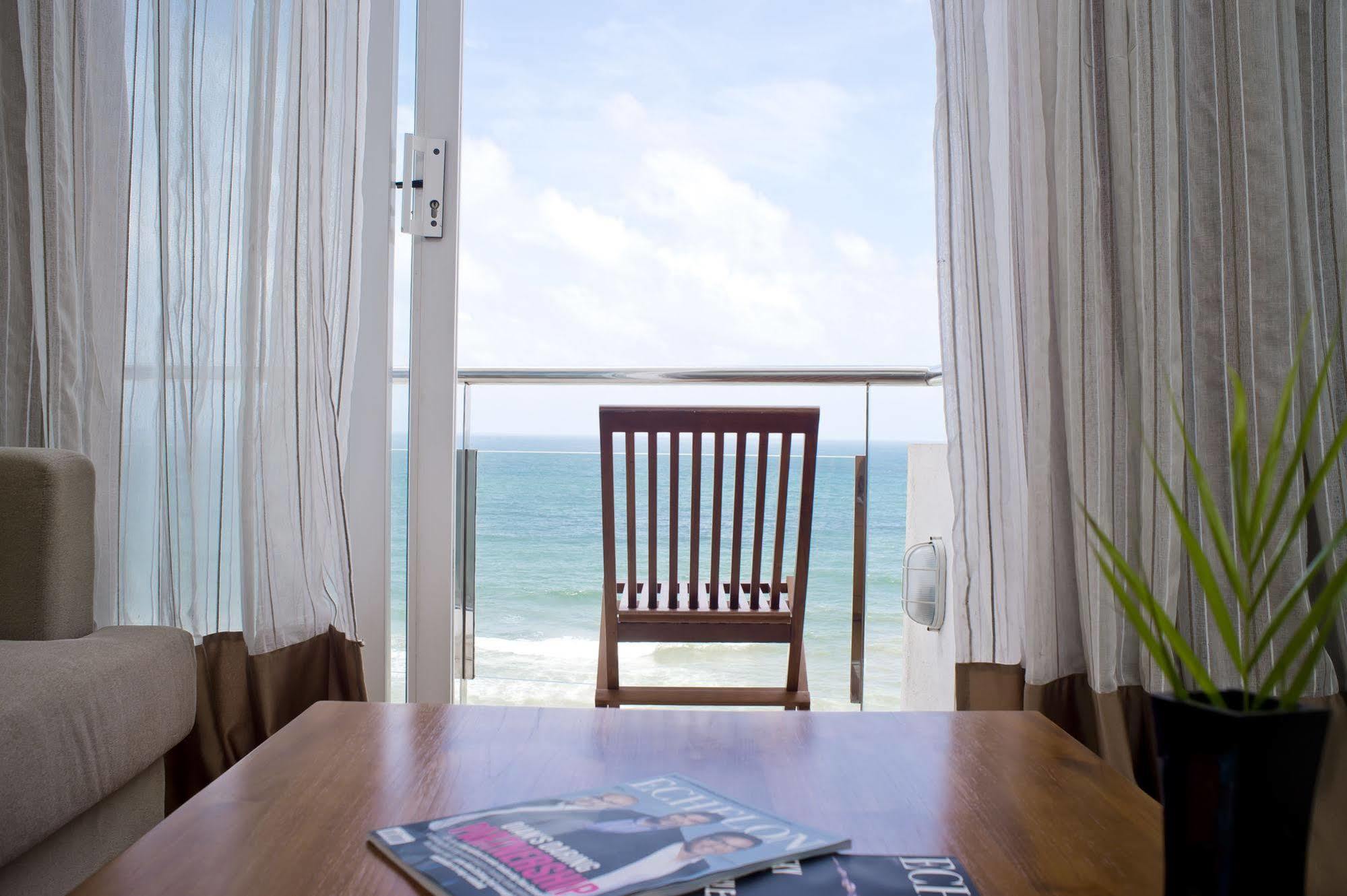 Ocean Edge Suites & Hotel Kolombo Dış mekan fotoğraf