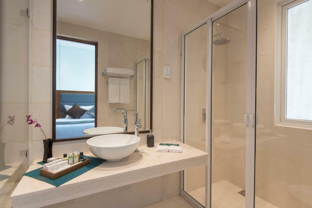 Ocean Edge Suites & Hotel Kolombo Dış mekan fotoğraf